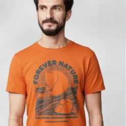 FJÄLLRÄVEN Men's Fjällräven Equipment T-Shirt -FJÄLLRÄVEN fjallraven men s fjallraven equipment t shirt 1