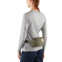 FJÄLLRÄVEN Ulvö Hip Pack Medium -FJÄLLRÄVEN fjallraven ulvo hip pack medium laurel green 2